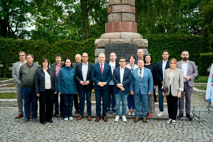 Ponad 25 tysięcy ofiar Stalagu 366. Delegacje oddały hołd w Siedlcach