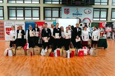 Krajowe Mistrzostwa Młodych Kelnerów – triumf Martyny Jurkowskiej z Łukowa