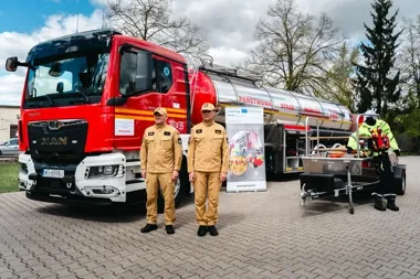 Siedleccy strażacy zyskali sprzęt do pożarów powodzi i ewakuacji