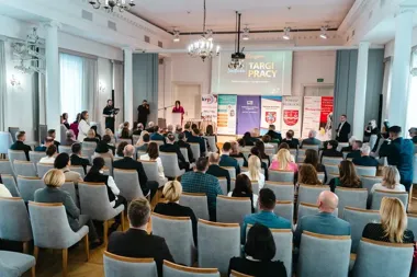 Dwudziestolecie Targów Pracy w Siedlcach pokazało, jak zmienia się rynek zatrudnienia