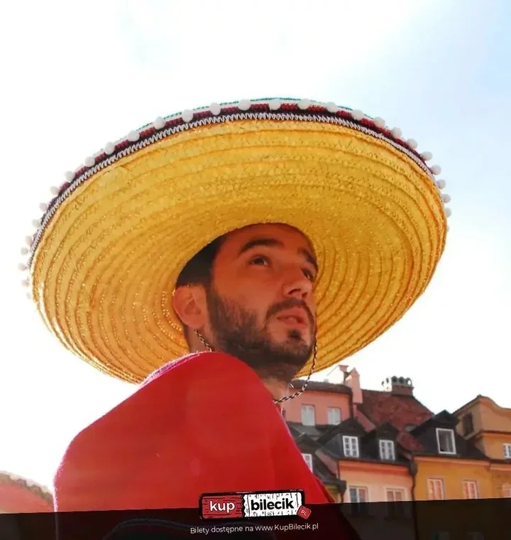 Karol Modzelewski przywiezie do Siedlec stand-up bez zadęcia i z mocnym pazurem