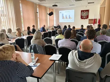 W Suchożebrach policja wskazała dwa groźne problemy - oszustwa i hulajnogi elektryczne