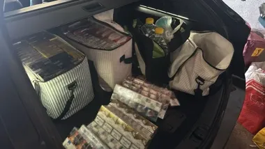 Garaż i auto 43-latka z Siedlec pełne kontrabandy - straty sięgają 340 tys. zł