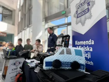 Policja w Galerii Siedlce - profilaktyka i rekrutacja zamiast kar