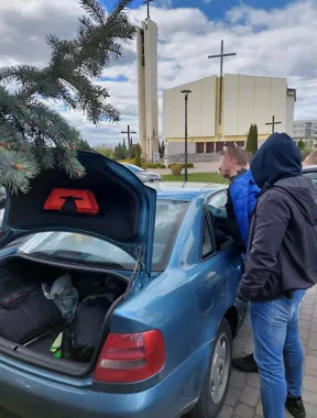 36 i 43 lata, specjalne narzędzia i kościelne puszki. Policja przerwała serię kradzieży